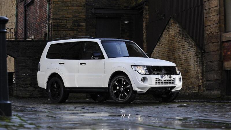 Mitsubishi  Shogun Black: edizione speciale per il mercato inglese