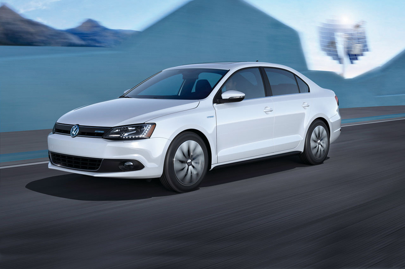 Volkswagen Jetta Hybrid: la prima berlina ibrida di Wolfsburg