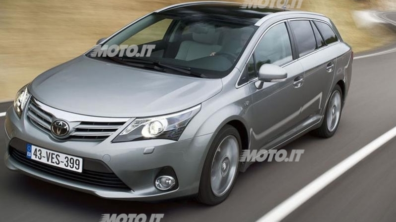 Toyota Avensis restyling 2012