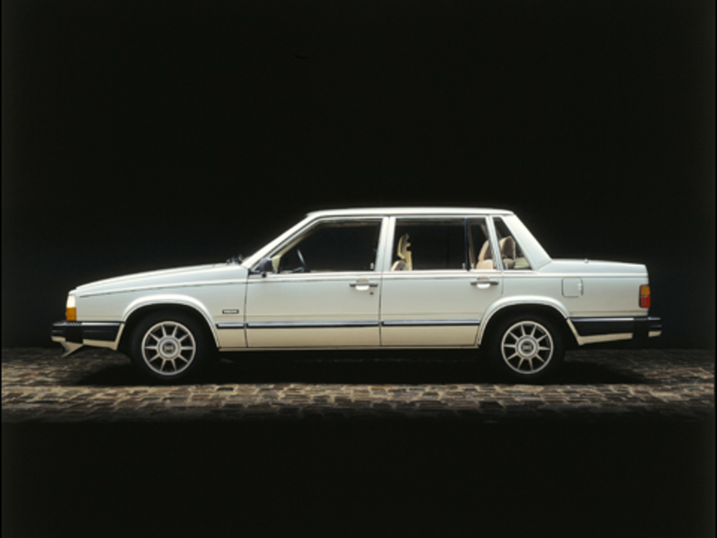 Volvo: la 760 compie 30 anni