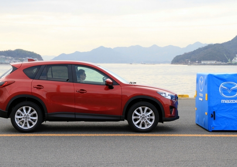 Mazda: la CX-5 sar&agrave; dotata di un nuovo sistema di frenata intelligente