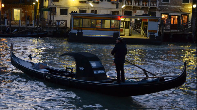 Presentata a Venezia la Mini Roadster