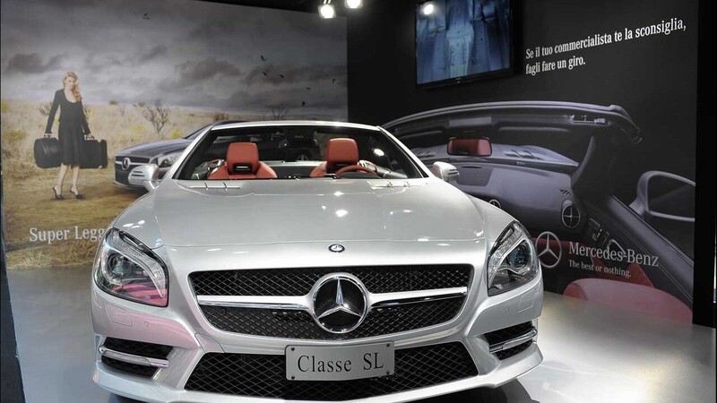 Mercedes-Benz SL: in anteprima a Milano Moda Donna 2012