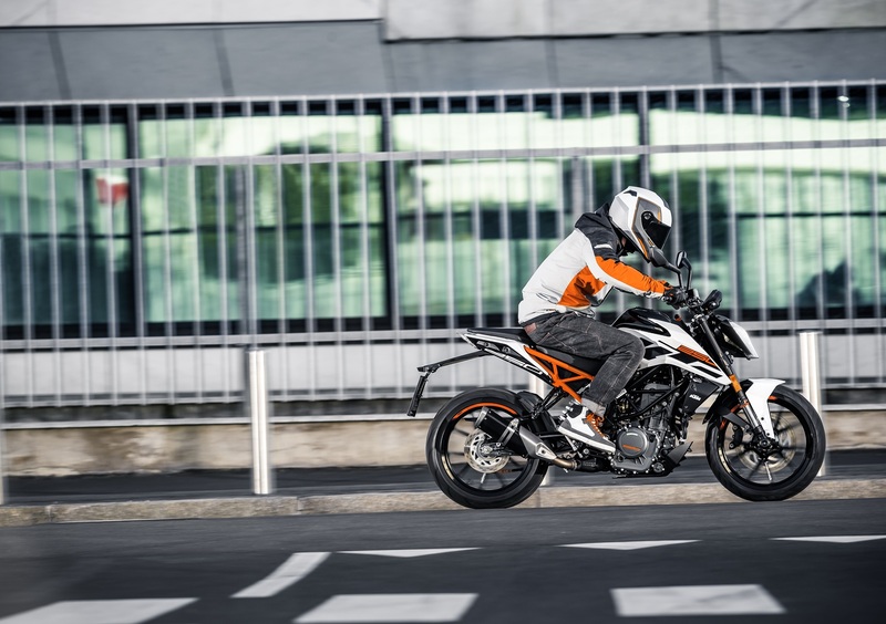 KTM 250 Duke 250 Duke ABS (2017) (3)