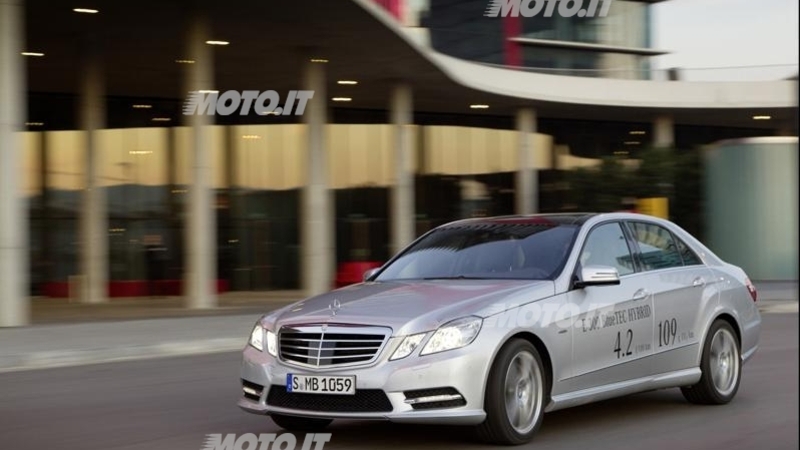 Mercedes-Benz Classe E BlueTEC HYBRID: listino prezzi