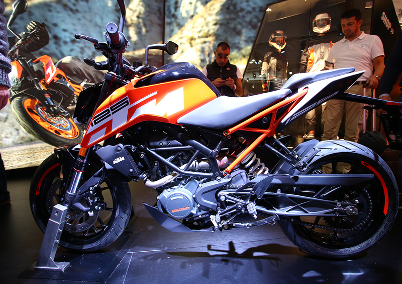 KTM Duke 125 e 250 2017: foto e dati