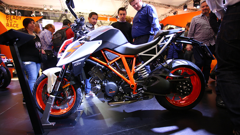 KTM Super Duke 1290 R 2017 ad EICMA 2016: foto e dati