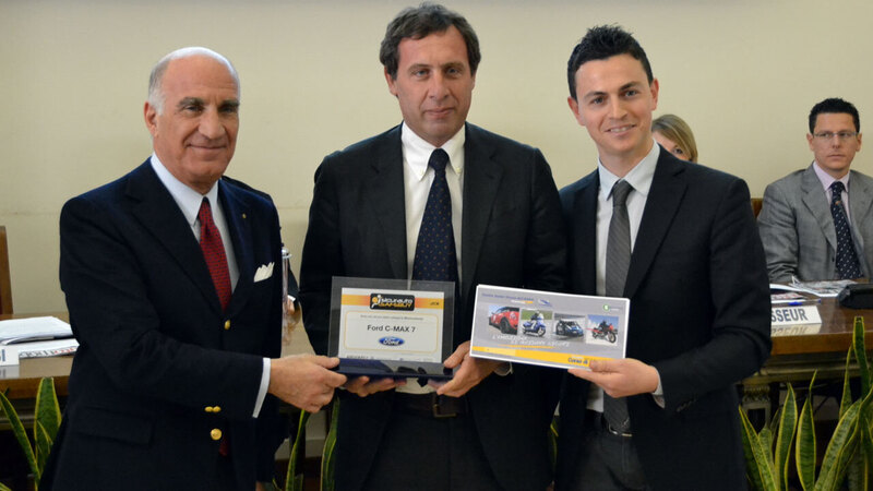 La Ford C-MAX 7 insignita del premio Sicurauto Safebuy 2011