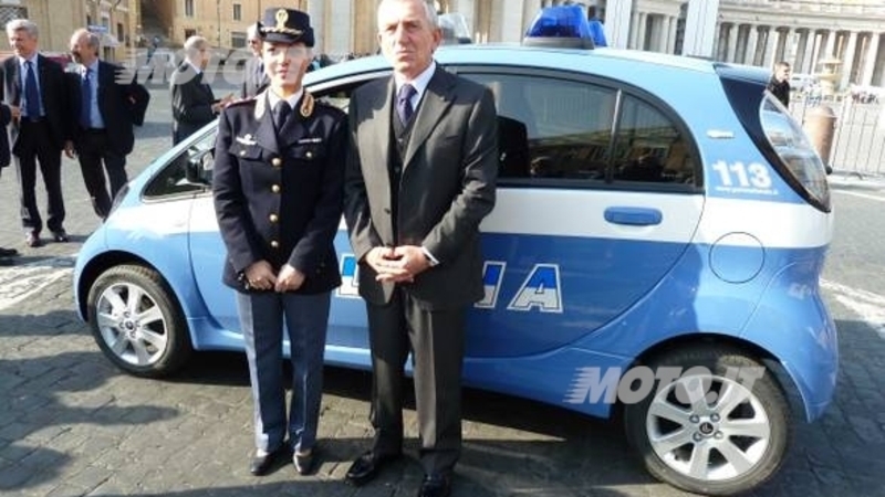 Consegnate 2 Citroen C-Zero alla Polizia di Stato