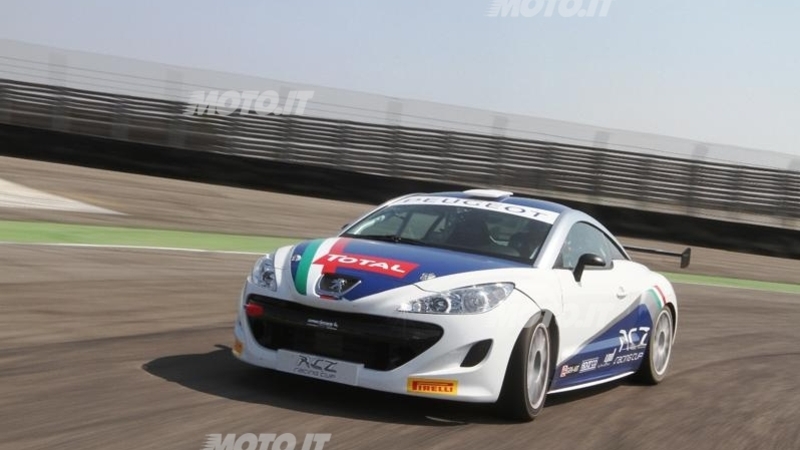 Peugeot RCZ: le caratteristiche della vettura Racing Cup