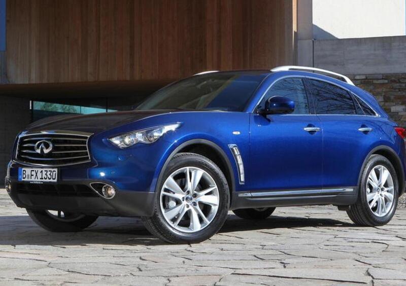 Infiniti FX 2012: prima immagine ufficiale