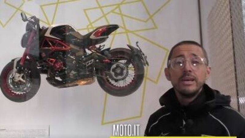 Love To Ride La Rinascente: vetrina MV Agusta