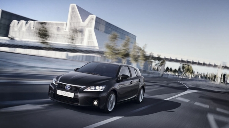 Lexus CT 200h premiata dalla JNCAP per la sicurezza