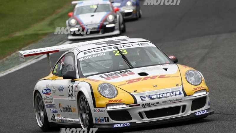 Carrera Cup Italia: a Vallelunga vincono Postiglione e Mancinelli