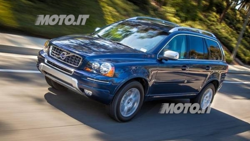 Volvo XC90: piccoli aggiornamenti stilistici in attesa della nuova versione