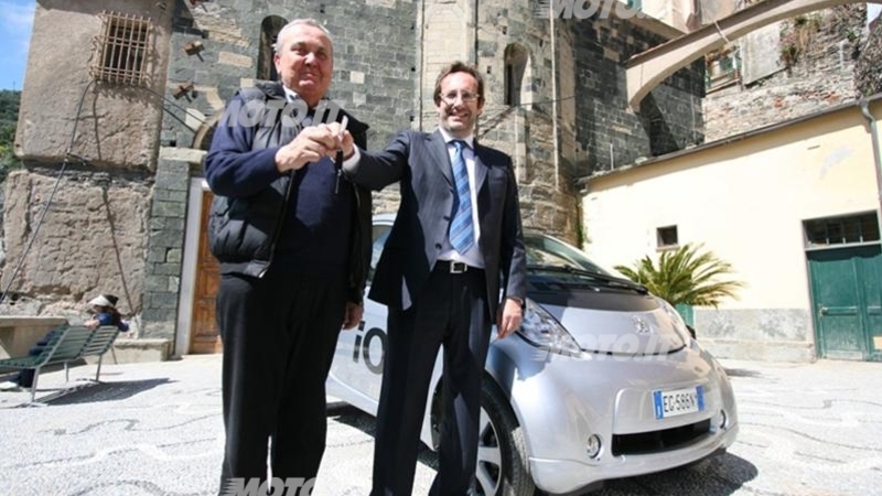 Una Peugeot iOn per il comune di Vernazza