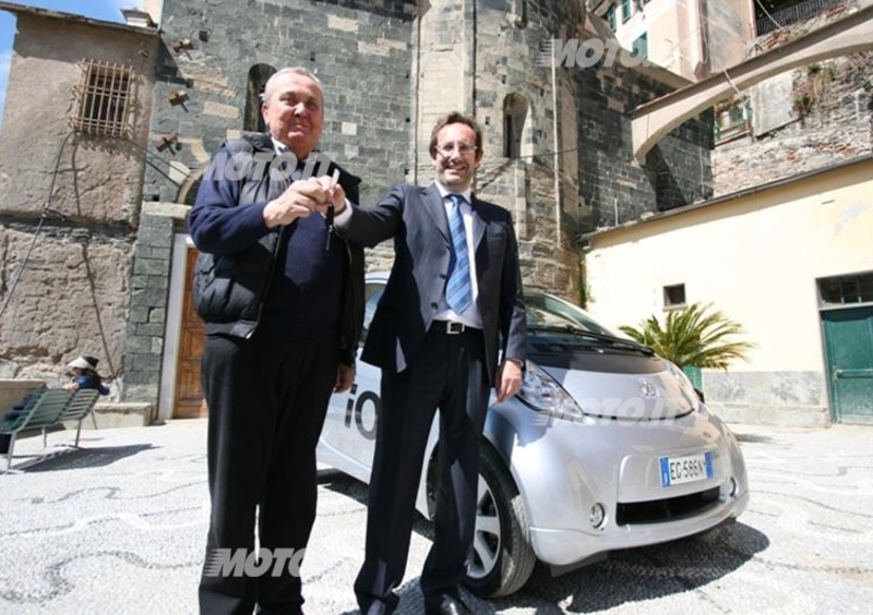 Una Peugeot iOn per il comune di Vernazza