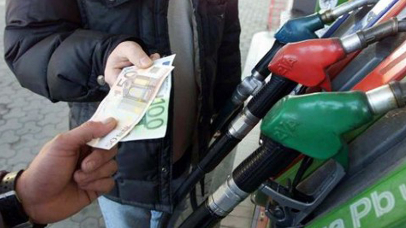 Carburanti: ad aprile consumi su dello 0,6%. Inizia la ripresa?
