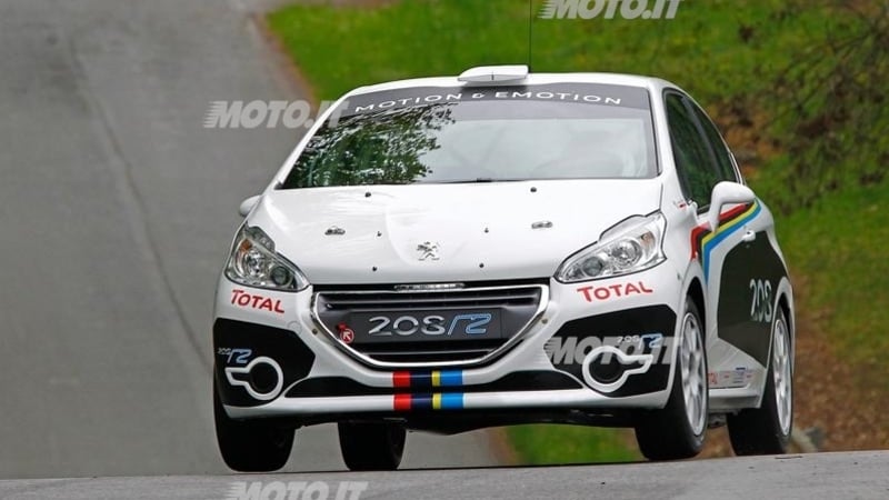 Peugeot 208 R2: tecnici ed equipaggio ne spiegano le caratteristiche