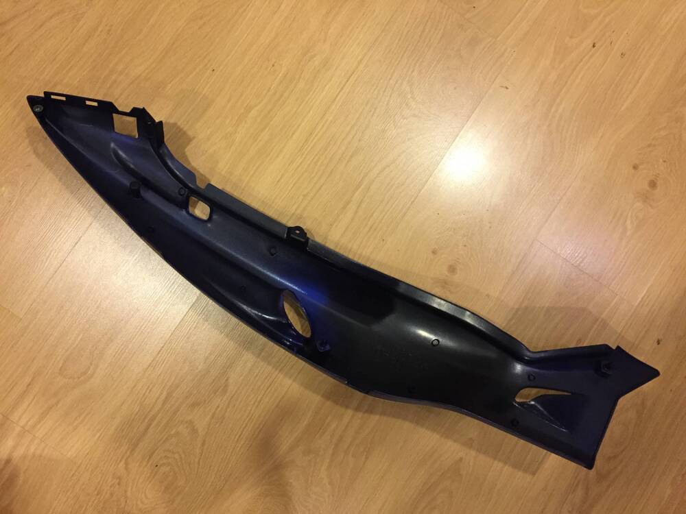 Carena Yamaha Thundercat (2)