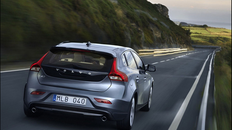 Volvo V40: nelle concessionarie a met&agrave; settembre