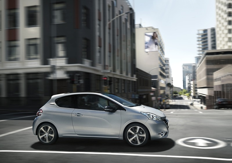 Bridgestone partner di Peugeot per la 208