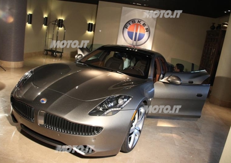 Fisker Karma incontra i clienti a Milano