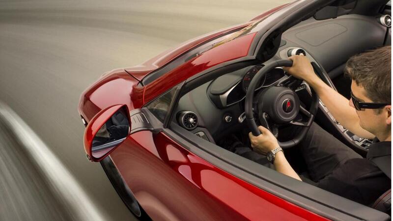 McLaren MP4-12C Spider: primo teaser