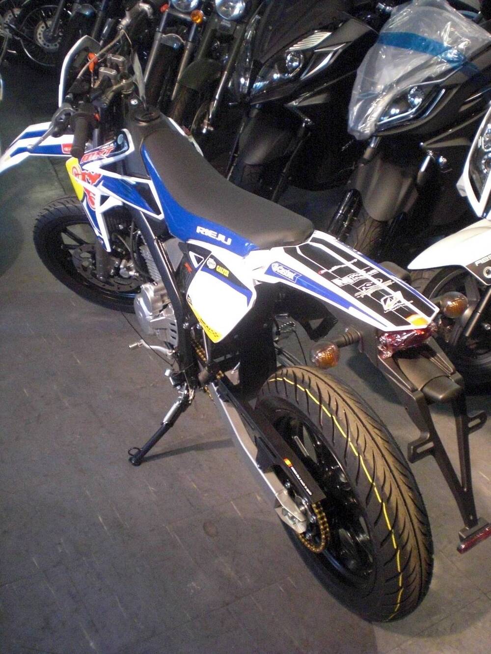 Rieju Marathon 125 Motard A.C. (2011 - 17) (2)