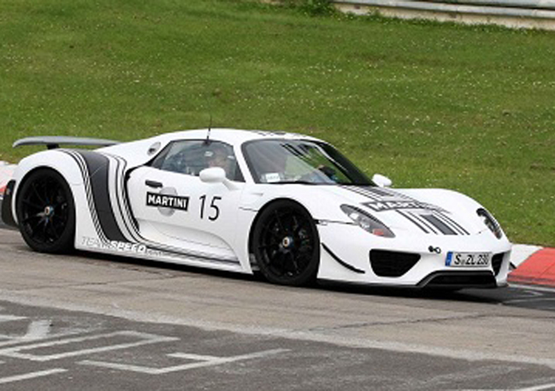 Porsche 918 Spyder: al &lsquo;Ring in livrea Martini Racing