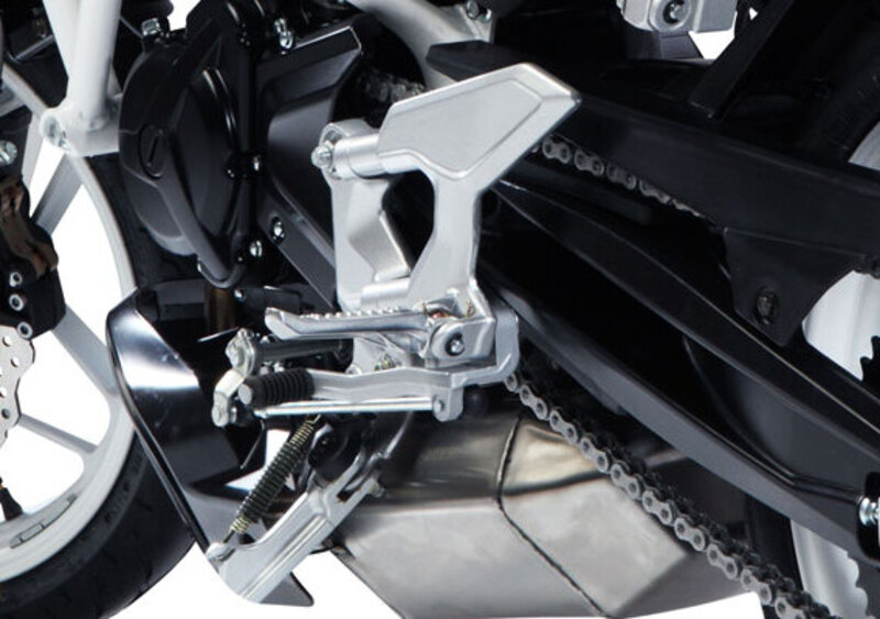 Hyosung GD 250 R GD 250 R (2017 - 18) (5)