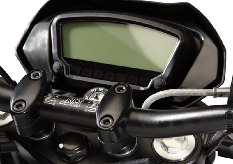 Hyosung GD 250 R GD 250 R (2017 - 18) (6)