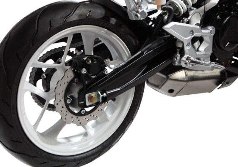 Hyosung GD 250 R GD 250 R (2017 - 18) (7)