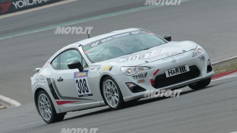 TMG GT86 CS-V3: la sportiva giapponese da competizione