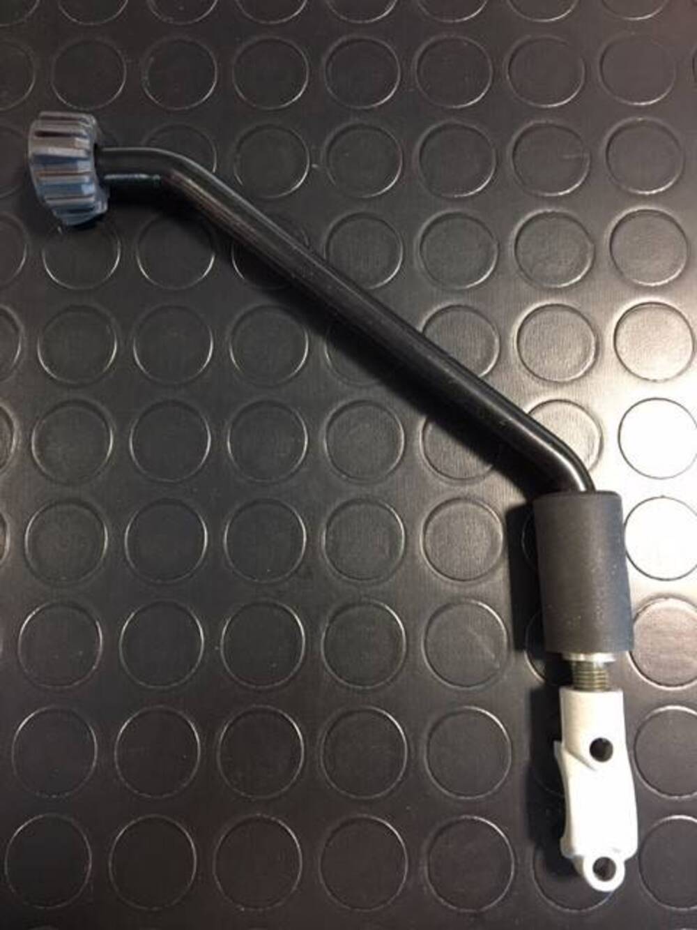 Asta predisposizione specchi al manubrio Ducati