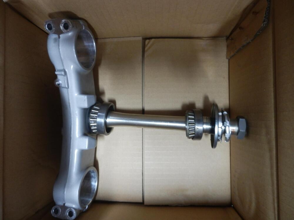 Piantone-cristo forcella Honda CBR 900 VV