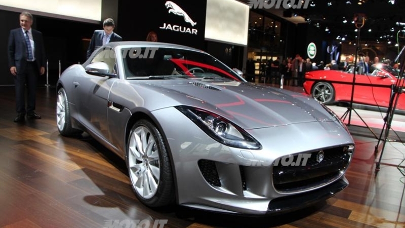 Jaguar al Salone di Parigi 2012