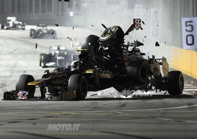 GP Singapore 2012: la foto sequenza dell'incidente di Schumacher