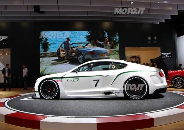 Bentley al Salone di Parigi 2012