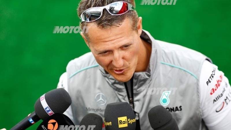 Schumacher: il processo di risveglio continua. Massa: &laquo;Ha mosso la bocca&raquo;