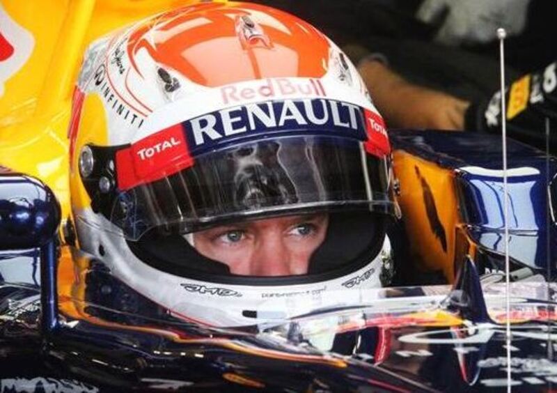 Vettel domina le qualifiche in Giappone