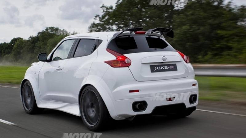 Nissan Juke-R: realizzato il primo esemplare - Video