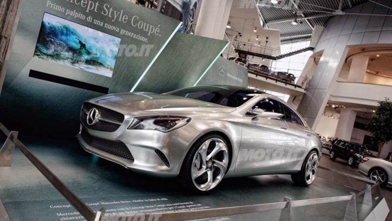 Mercedes-Benz Concept Style Coup&eacute;: anteprima italiana a Milano