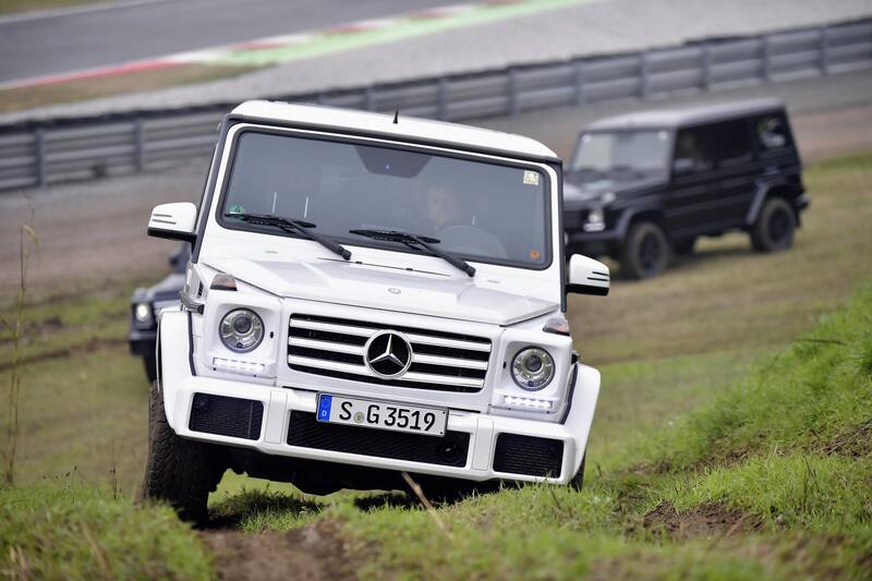 Mercedes Classe G: alla frusta tra pista e &quot;montagne artificiali&quot;