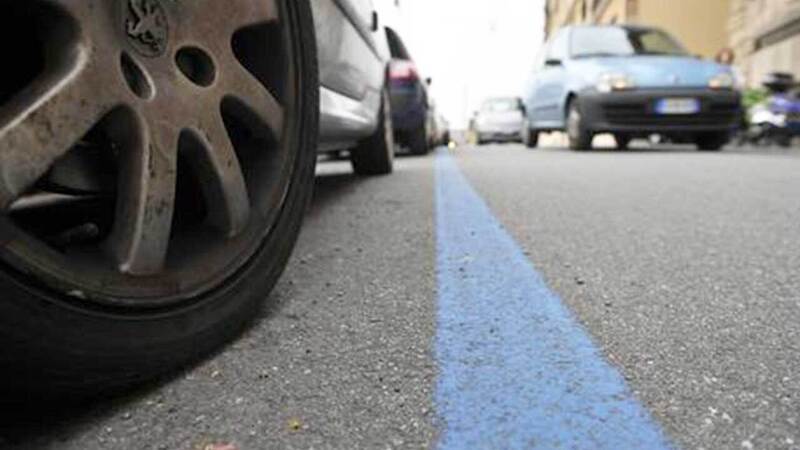 Niente assicurazione? Sosta vietata in spazi pubblici