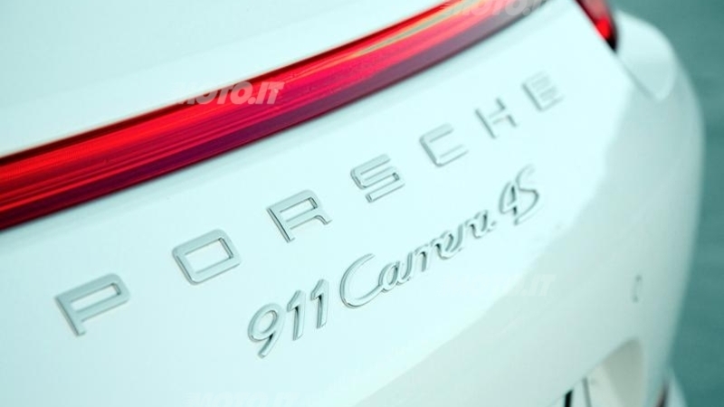 Porsche 911 Carrera 4