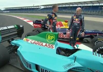 Adrian Newey prova la Red Bull RB6 - Video