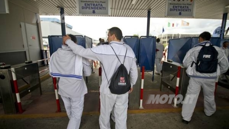 Fiat: premiati con 500 euro extra i dipendenti newco di Pomigliano