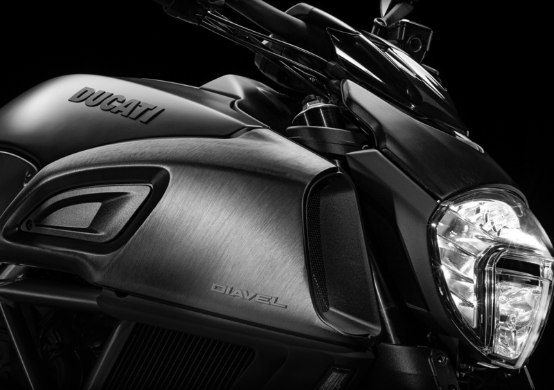 Ducati Diavel 1200 Diavel 1200 (2017 - 18) (3)