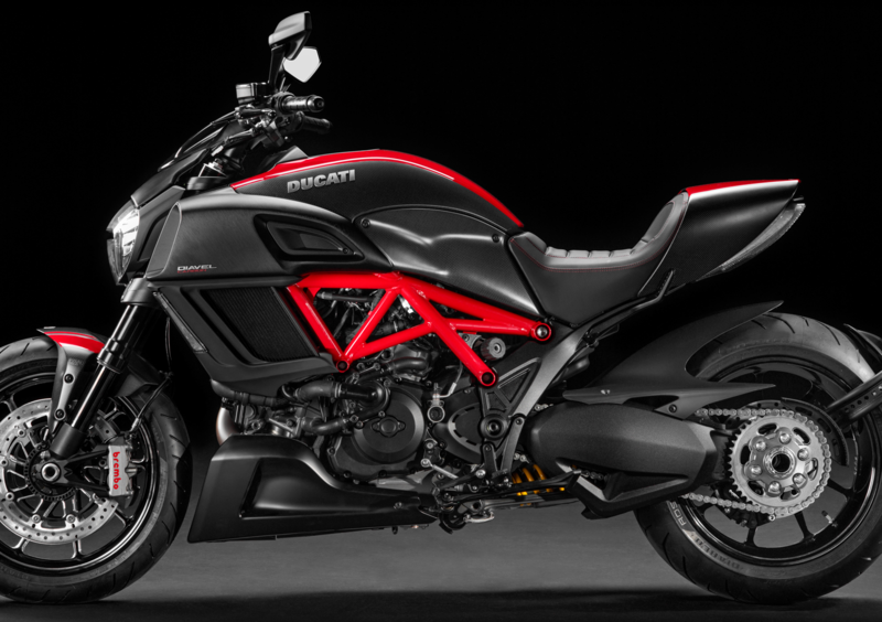 Ducati Diavel 1200 Diavel 1200 Carbon (2017 - 18) (6)